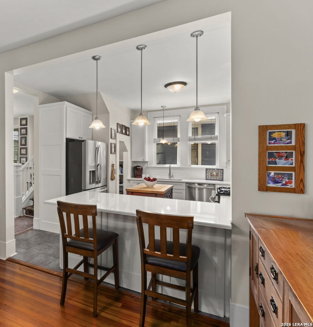 517 PARK AVE, ,  78212 — photo 1