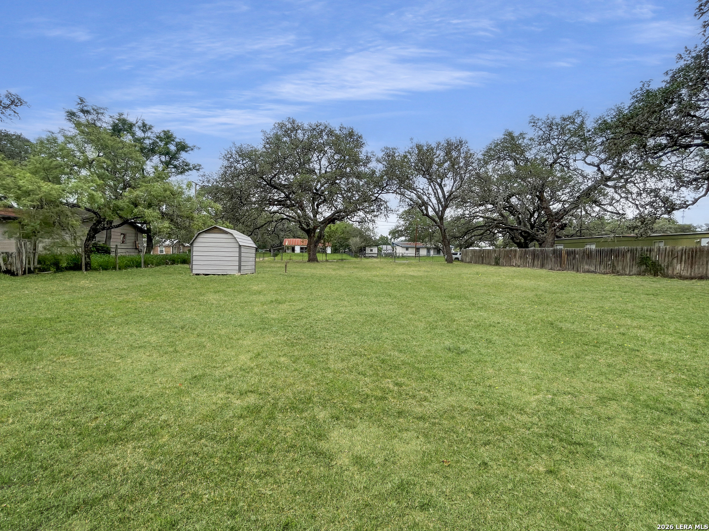 822 Market St, ,  78064 — photo 1