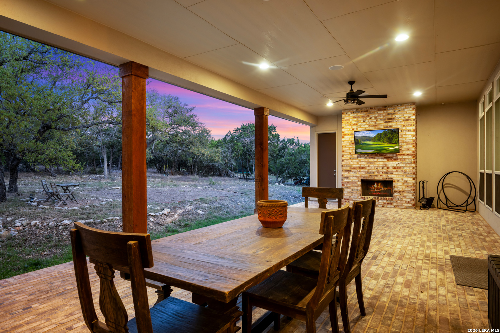 117 Sabella, , 78070 — photo 1