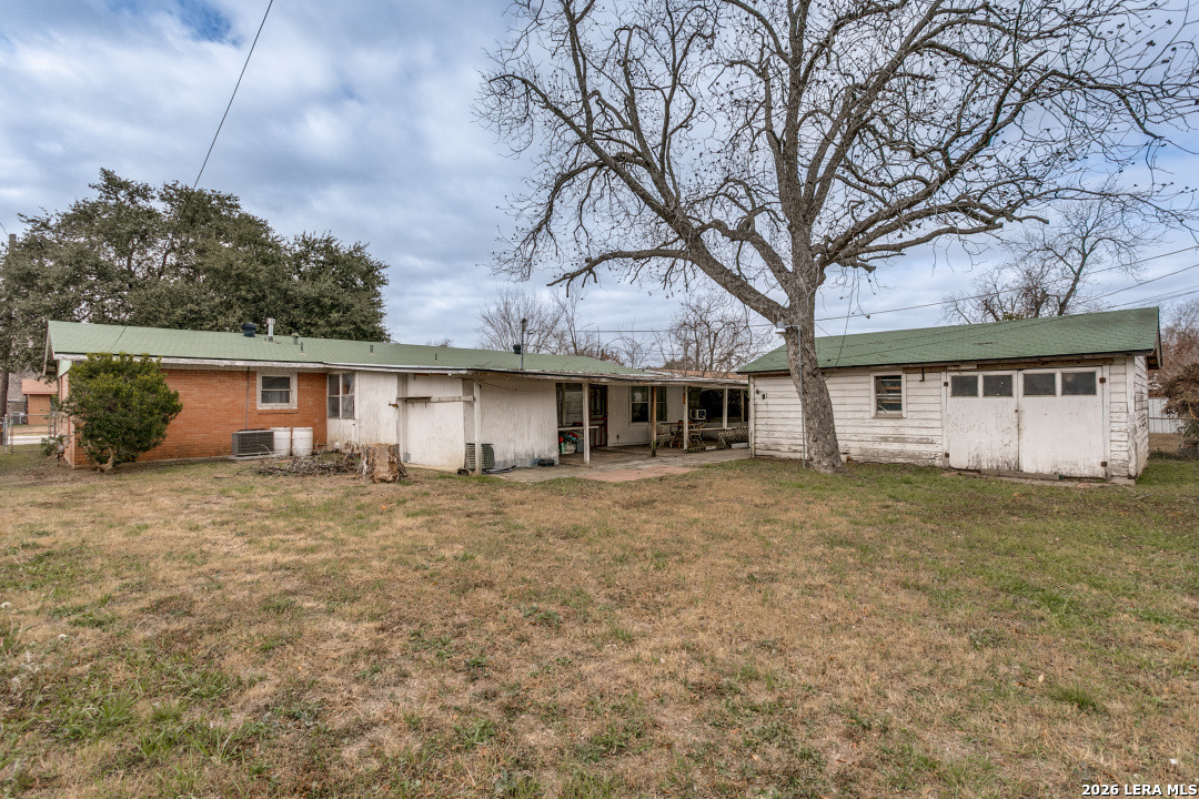 359 Kate Schenck, , 78223 — photo 1