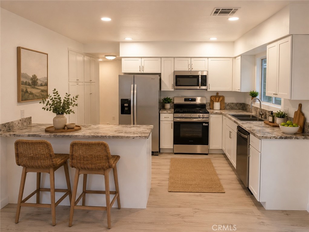 611 S Palm F, Hemet, CA 92543 — photo 1