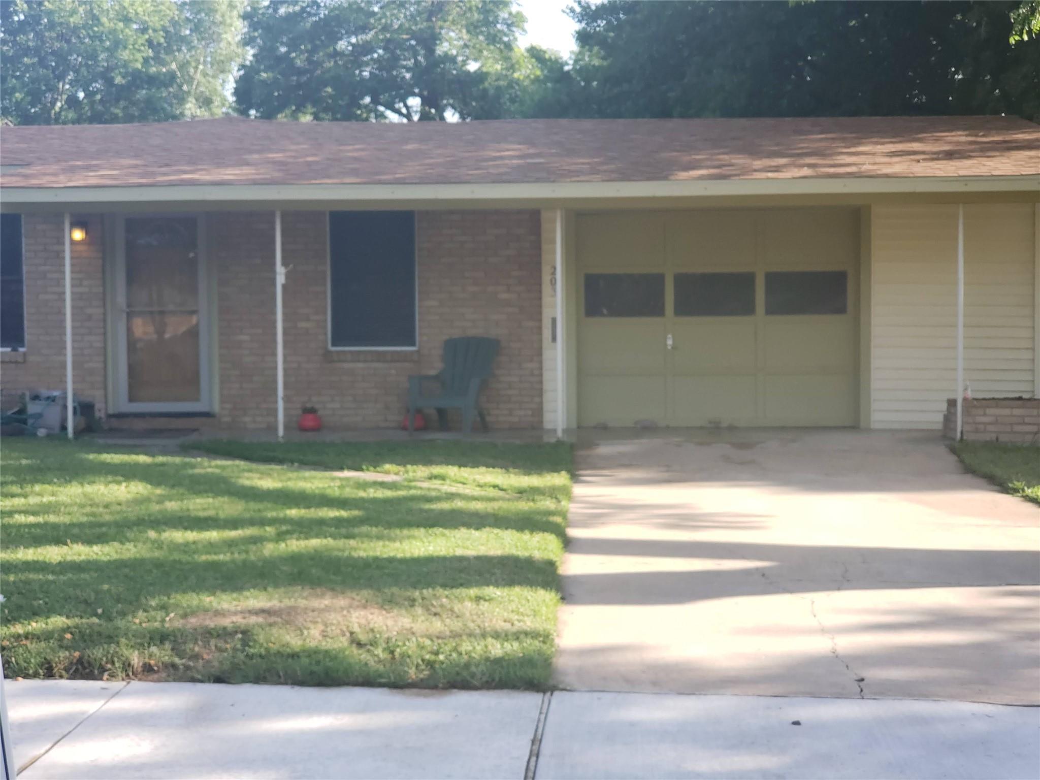 203 Odell, Austin, TX 78752 — photo 1