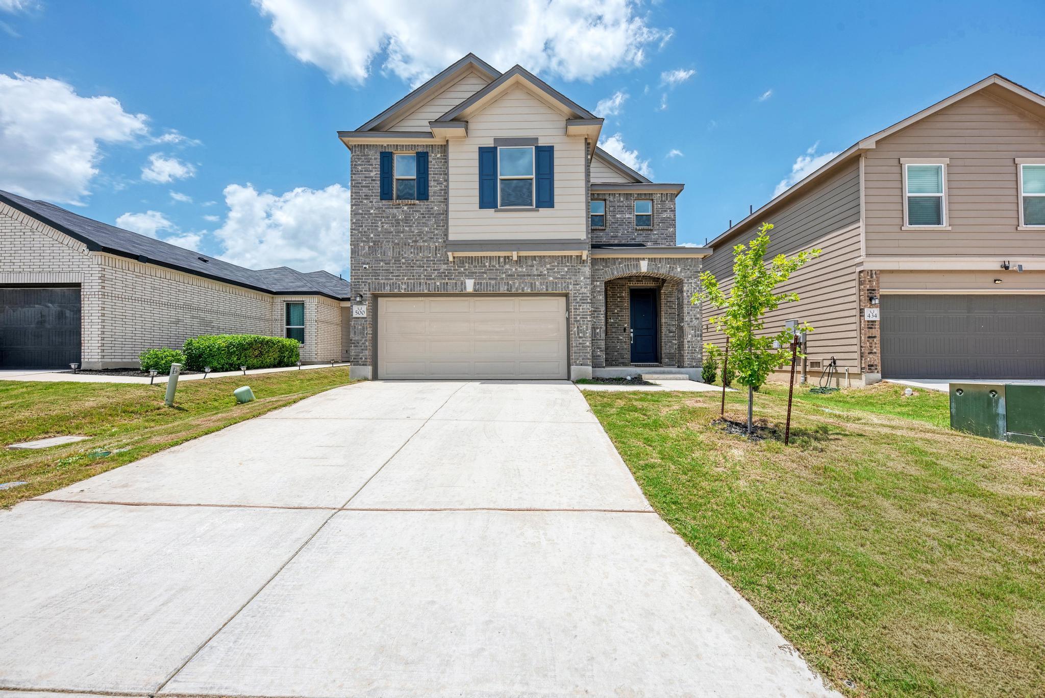 500 Dakota, New Braunfels, TX 78130 — photo 1