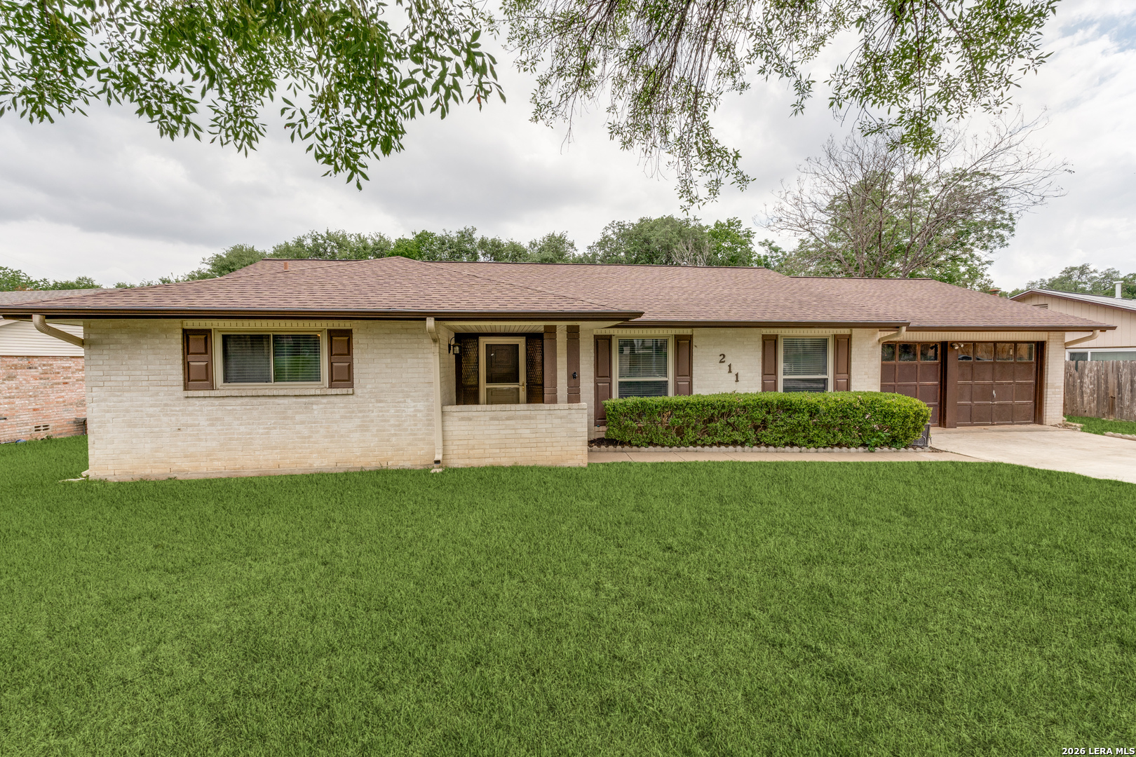 211 FORREST TRL, , 78148 — photo 1