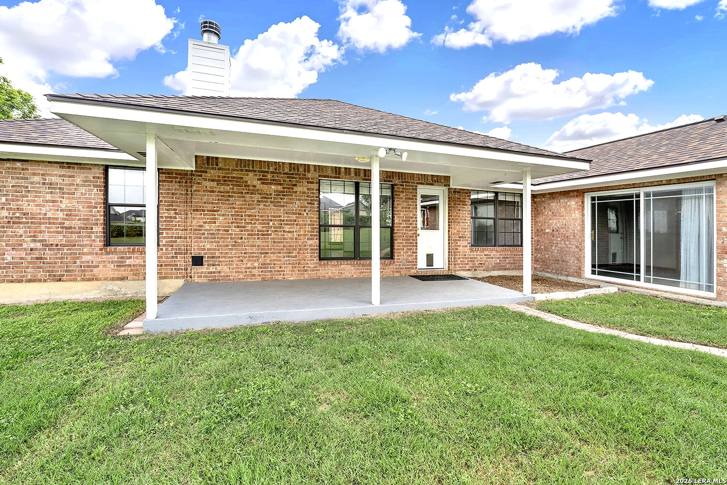 124 Country Gardens, ,  78121 — photo 1