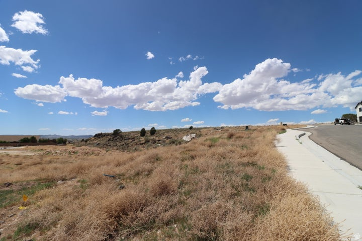 5267 N 5267 N PINNACLE DR, Cedar City, UT 84721 — photo 1