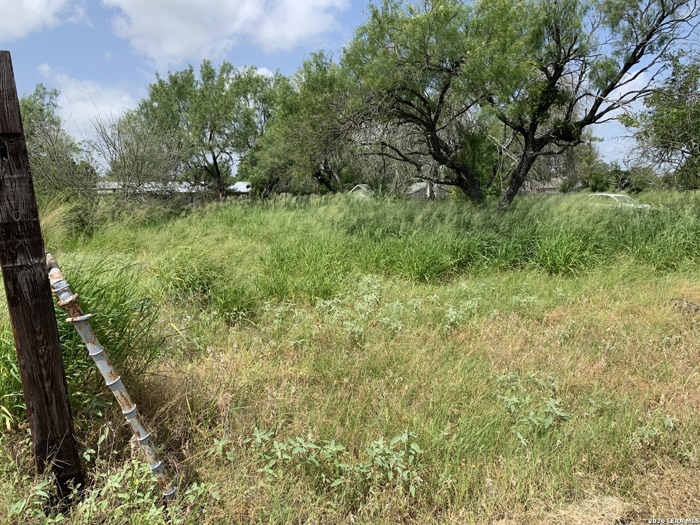 319 Karen Kourt, ,  78016 — photo 1