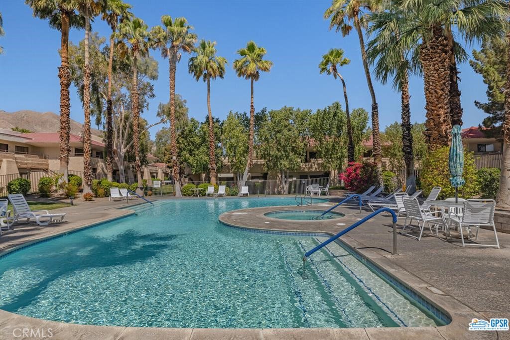 2810 N Arcadia Court 111, Palm Springs, CA 92262 — photo 1