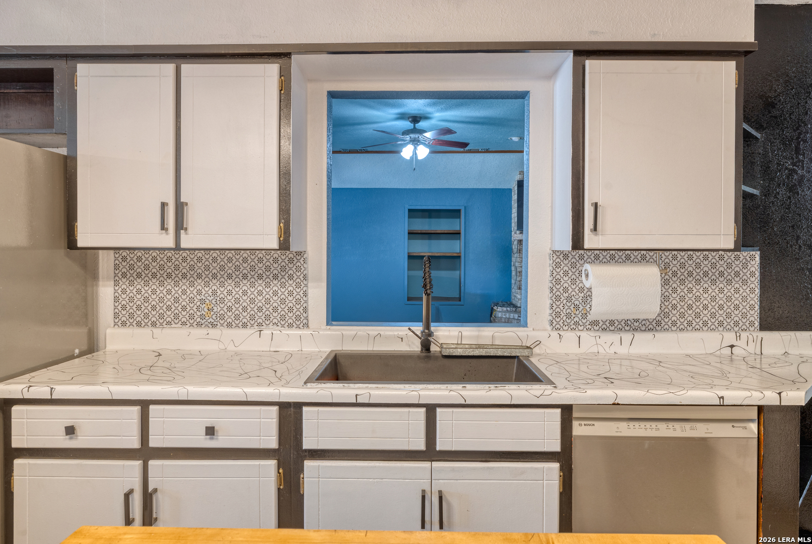 620 CENIZO BLVD, ,  78801 — photo 1