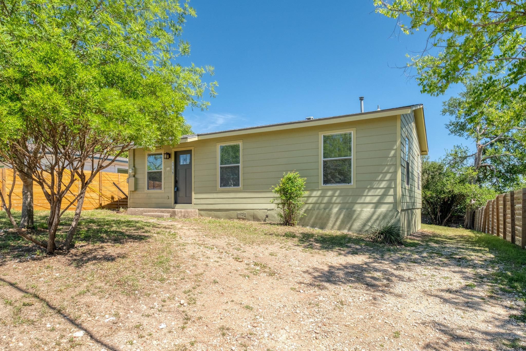 1719 ADINA, Austin, TX 78721 — photo 1