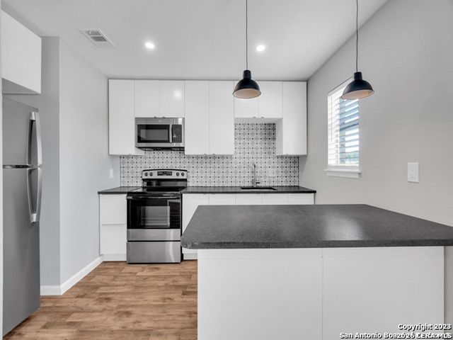 911 Vance Jackson, San Antonio, TX 78201 — photo 1