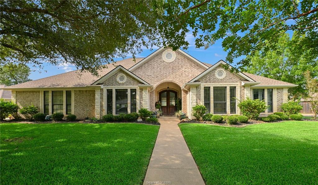 1108 Honeysuckle LN
