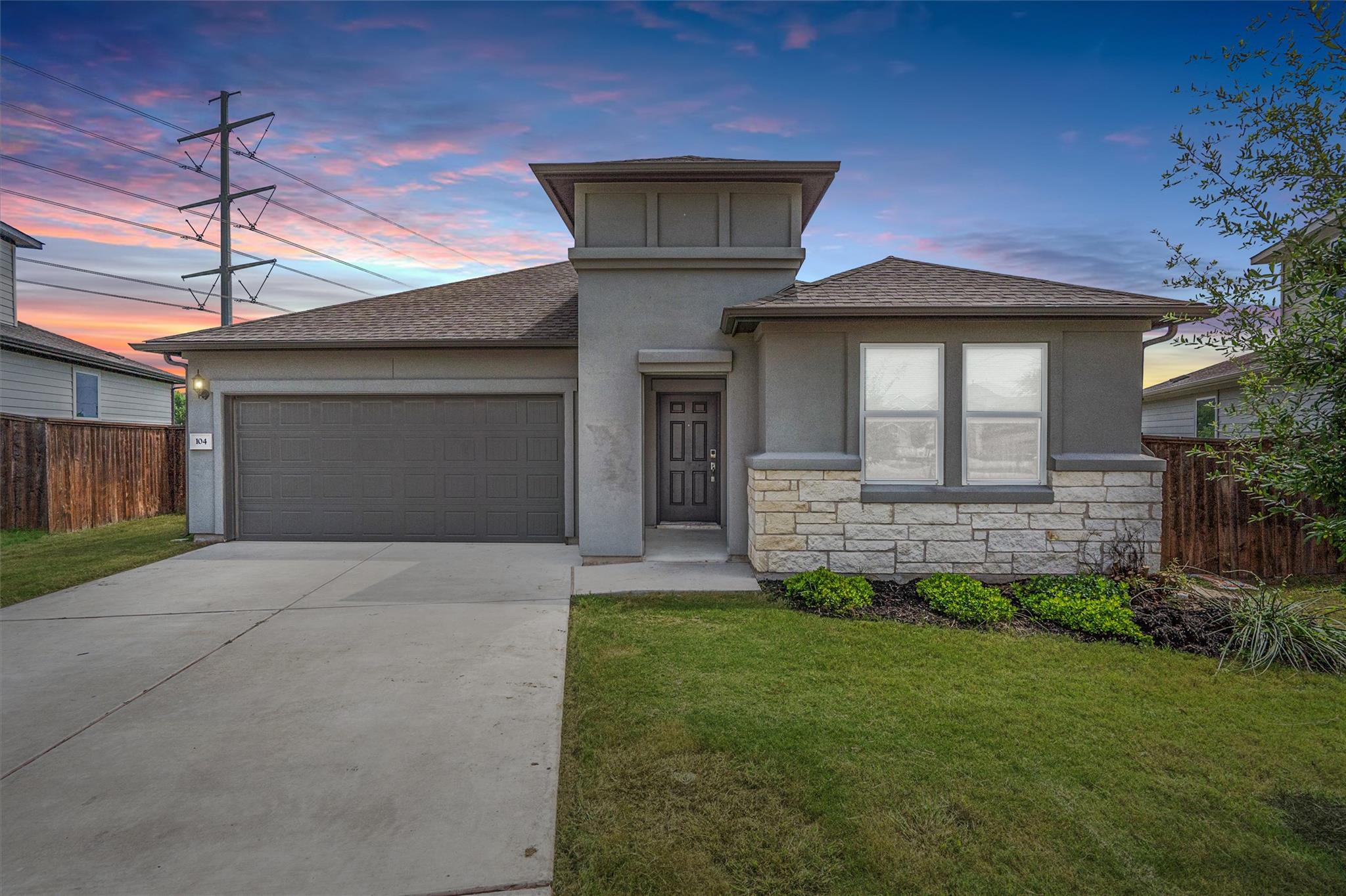 104 Stinchcomb, Hutto, TX 78634 — photo 1