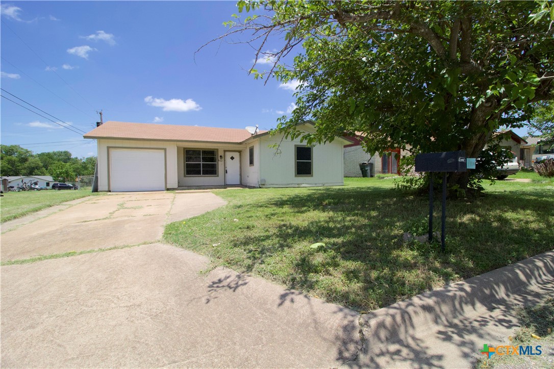 802 E Irvin Avenue, Temple, TX 76501 — photo 1