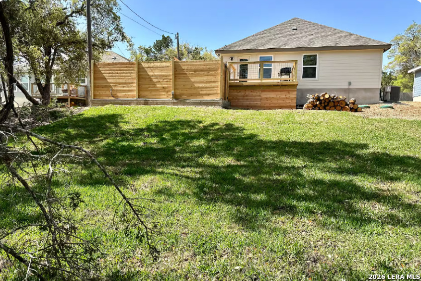 159 TWIN ELM DR, ,  78133 — photo 1