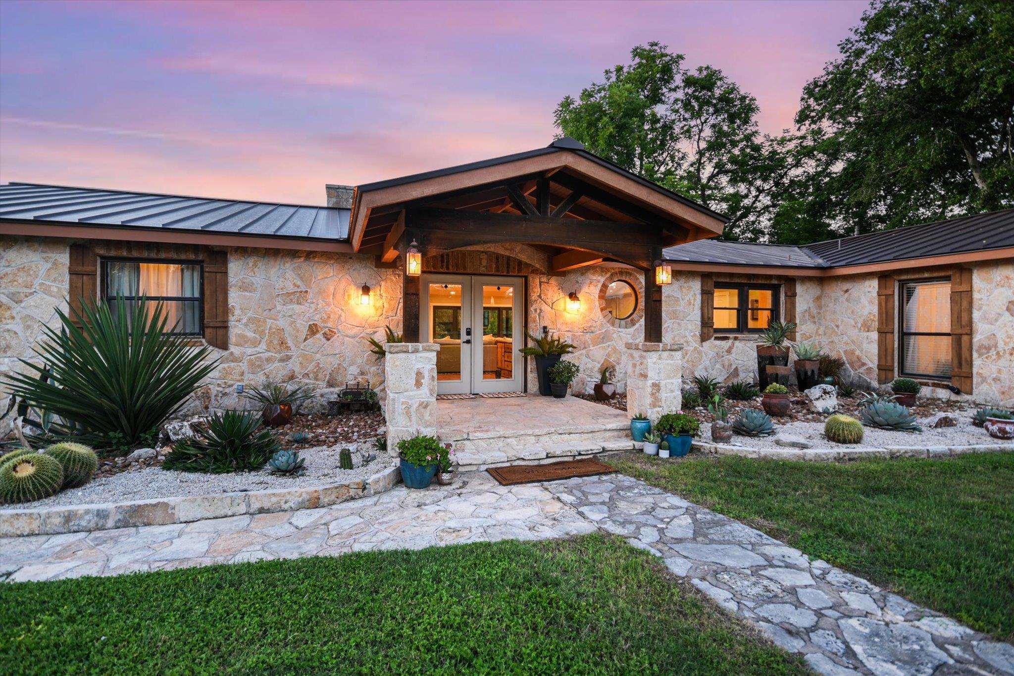 2411 Spoke Hollow, Wimberley, TX 78676 — photo 1