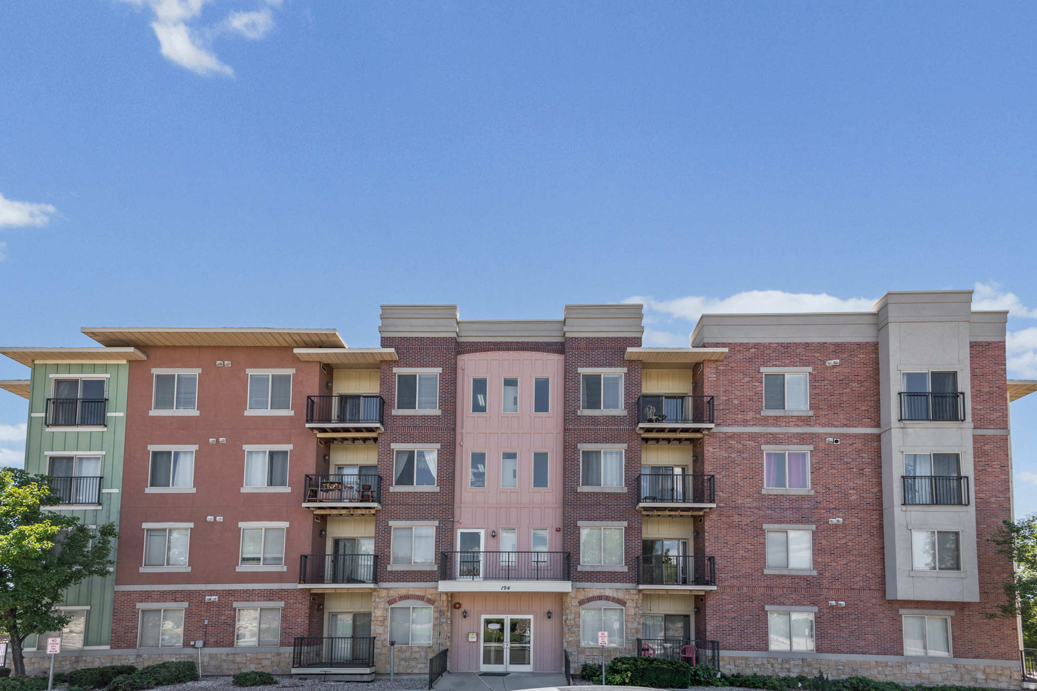 194 W ALBION VILLAGE WAY #105, Sandy, UT 84070 — photo 1