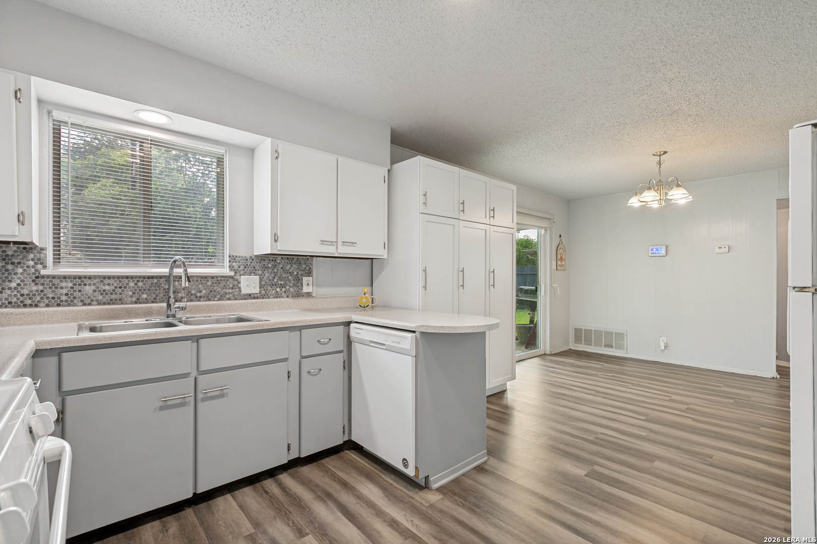 7815 WESTSHIRE DR, , 78227 — photo 1