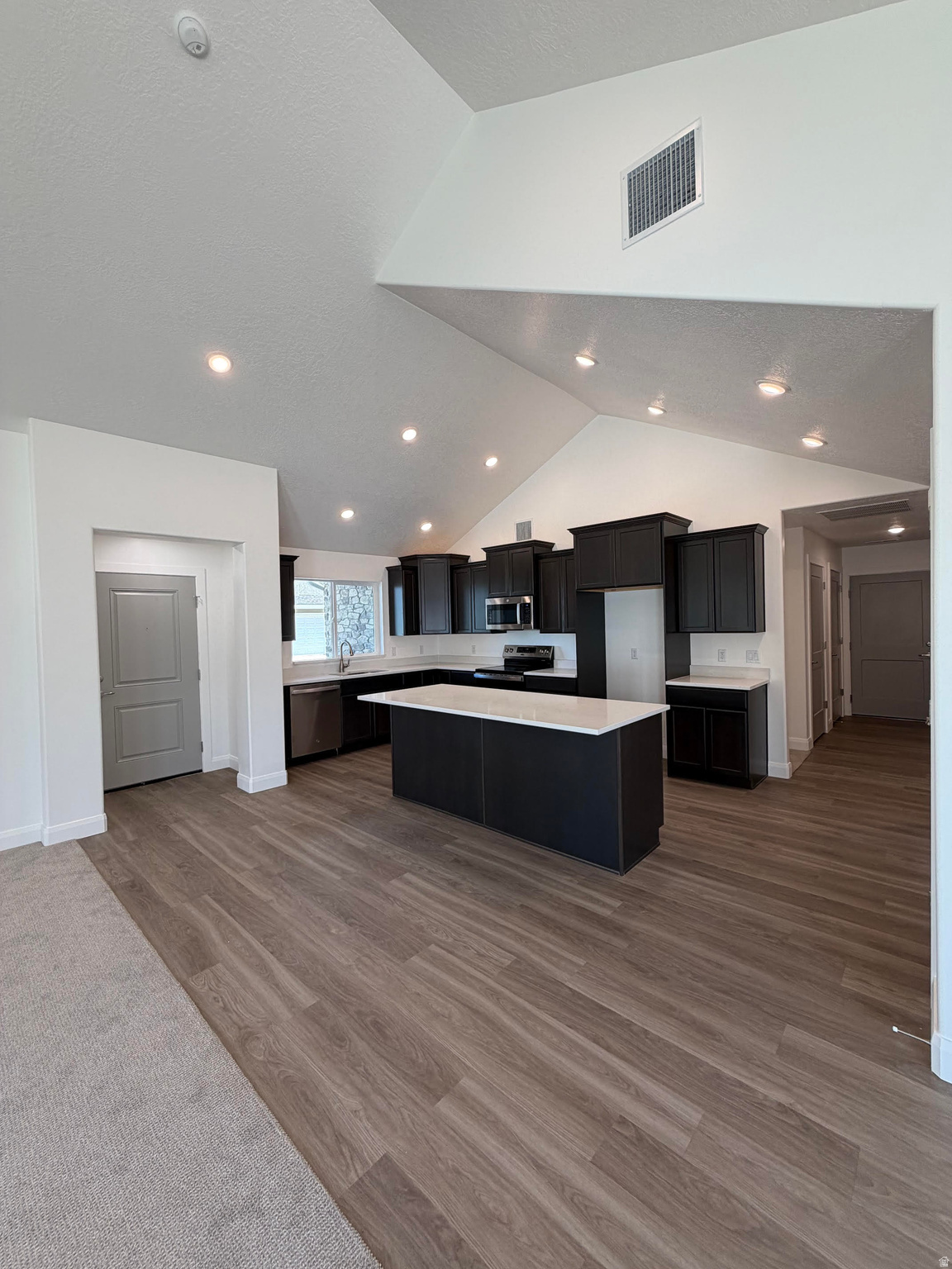 832 N 250 E #B, Tooele, UT 84074 — photo 1