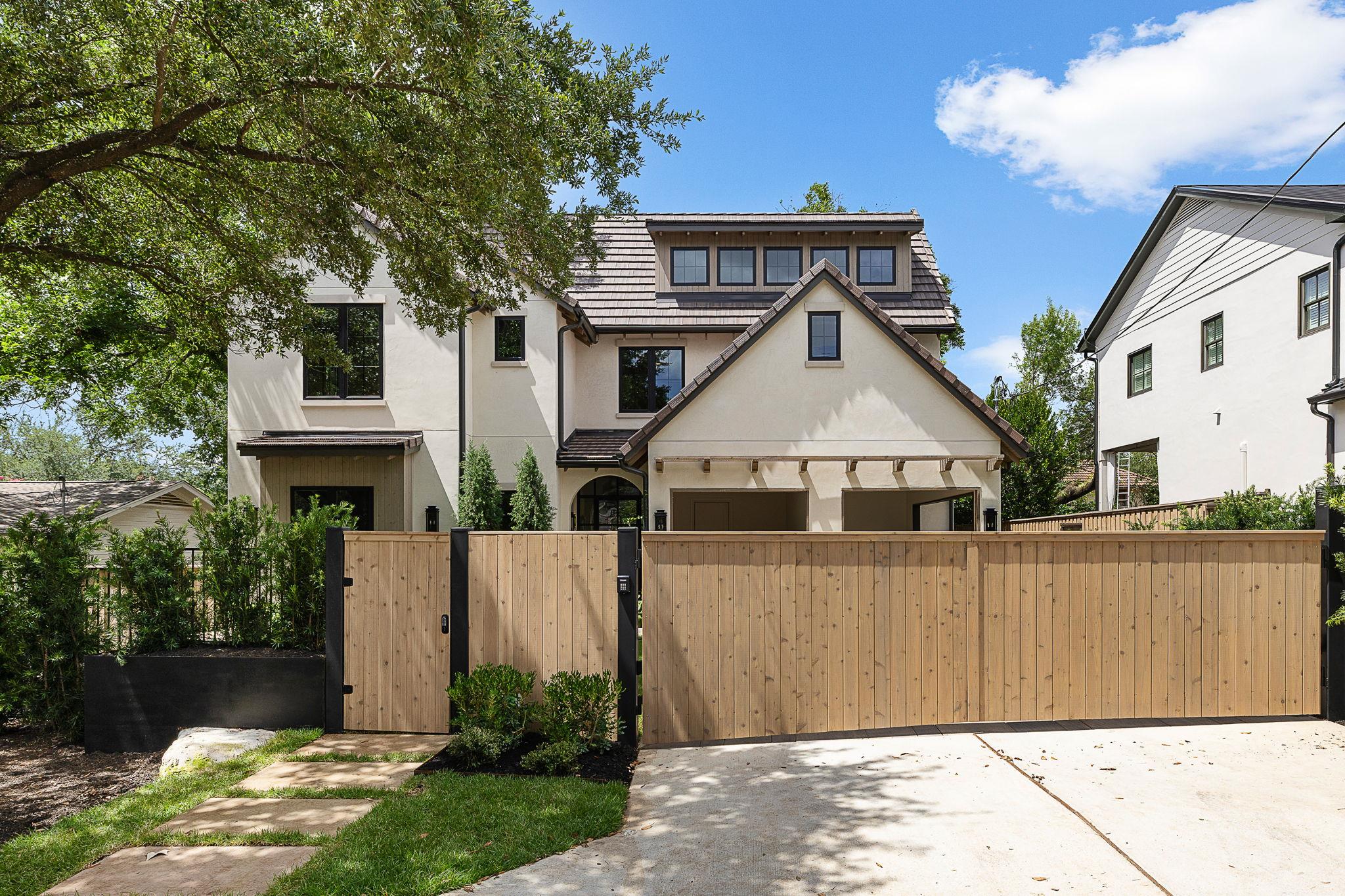 2705 Warren, Austin, TX 78703 — photo 1
