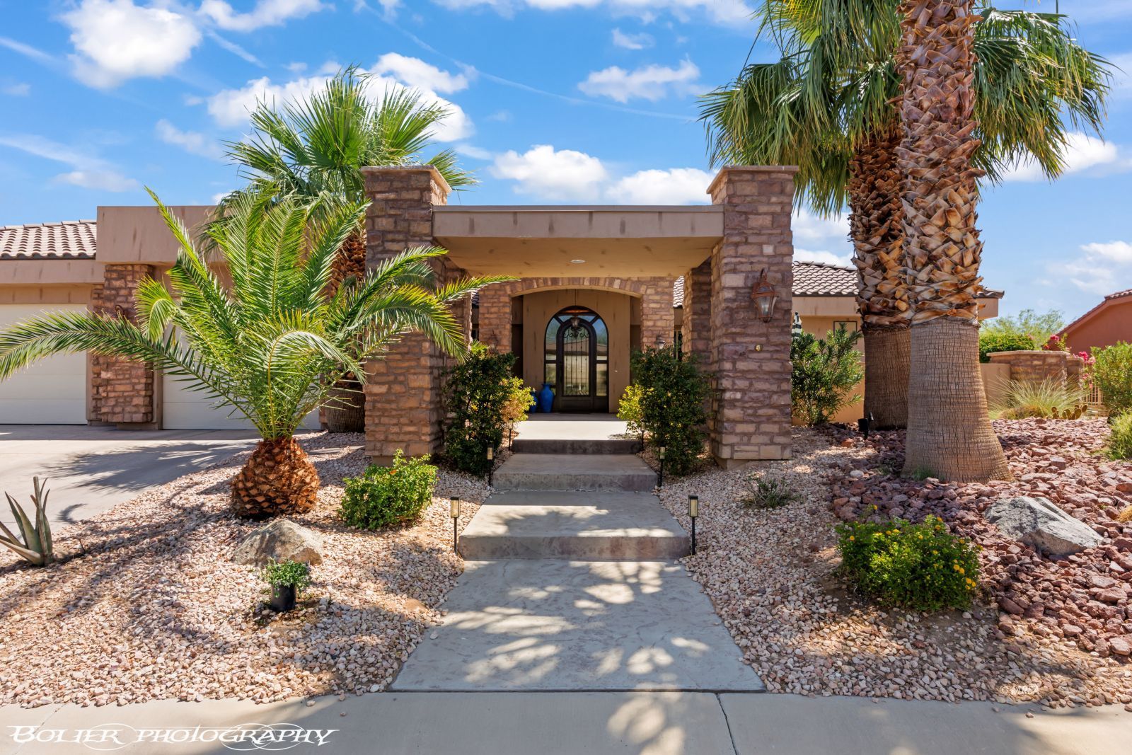 1572  Sanctuary Rdg, Mesquite, NV 89027 — photo 1