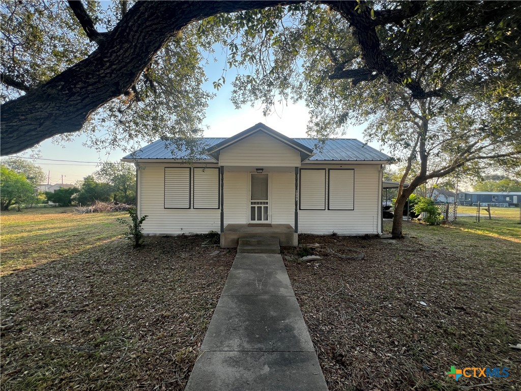 1009 Oak Street, Refugio, TX 78377 — photo 1