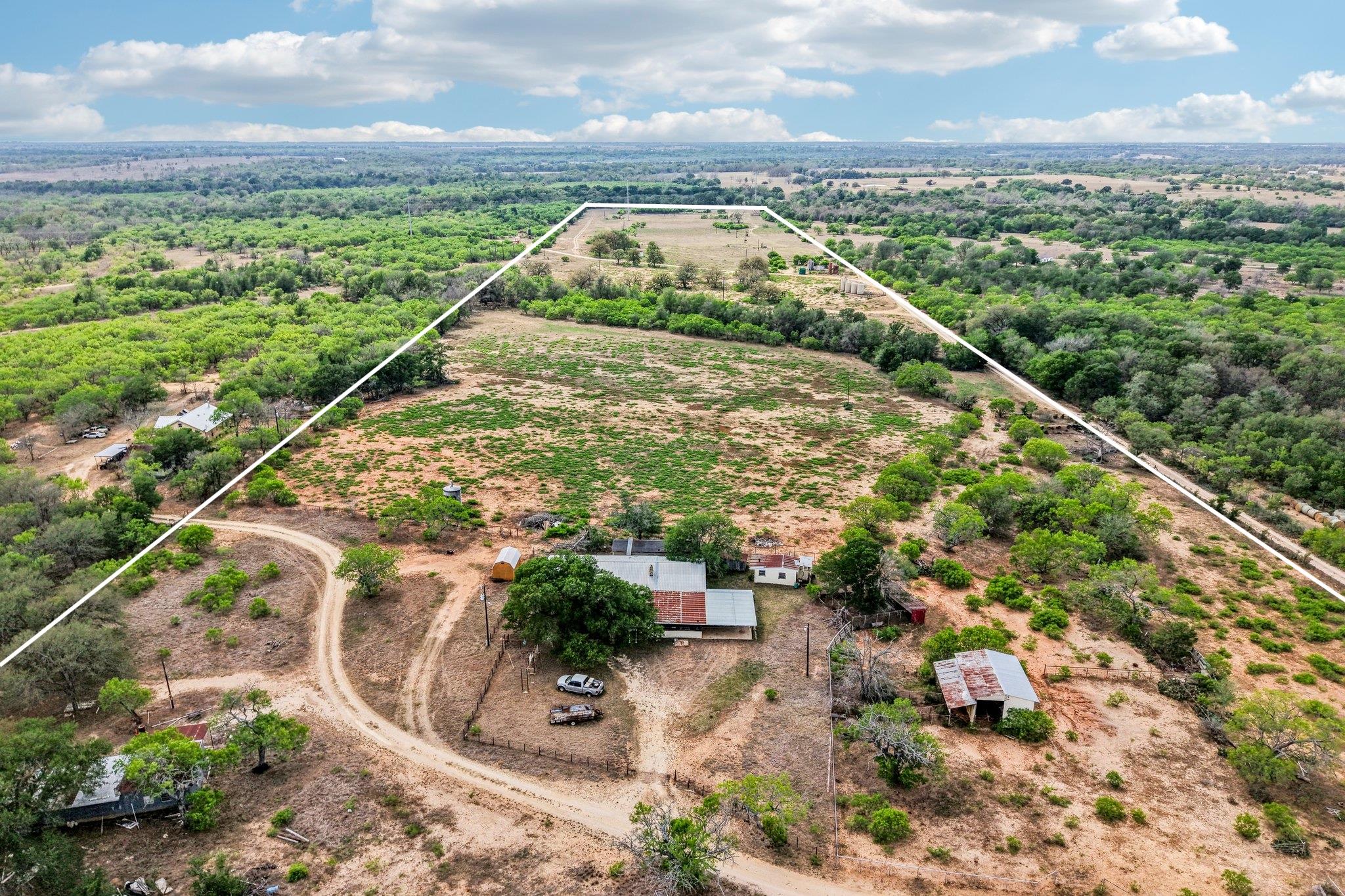 3200 Cattlemens, Lockhart, TX 78644 — photo 1