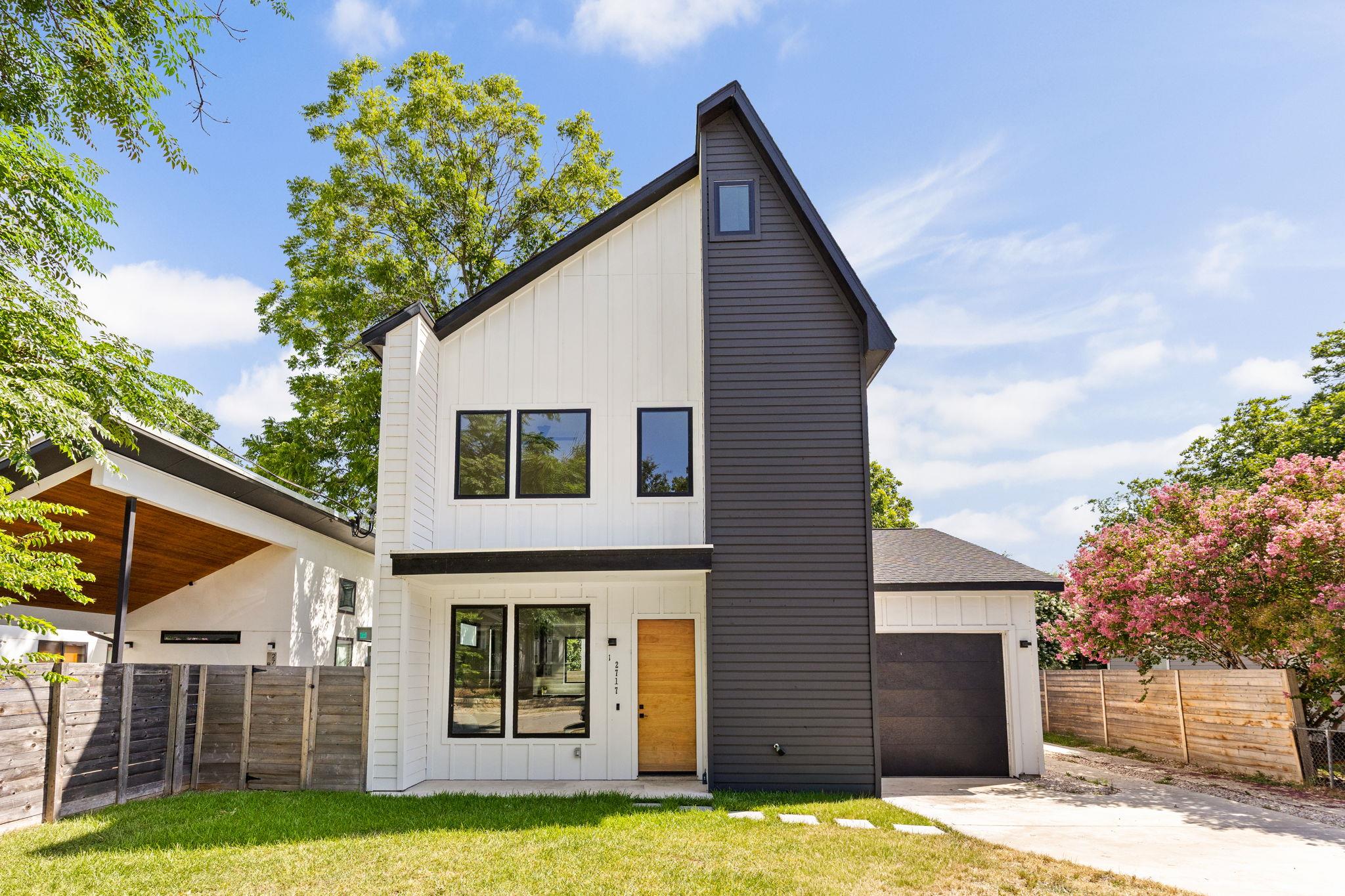 2717 Lyons, Austin, TX 78702 — photo 1