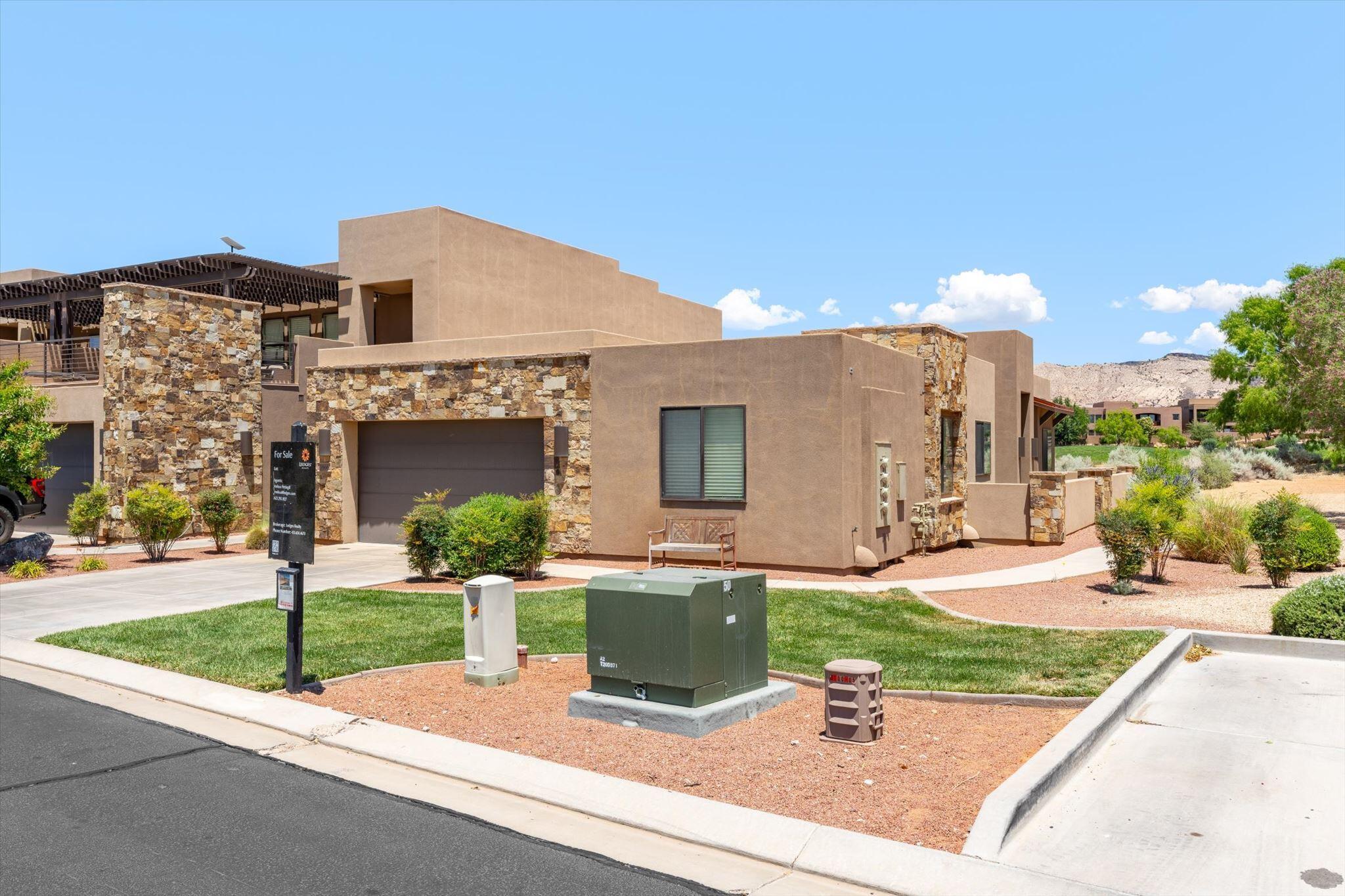 1666 W CALEDONIA DUNES DR, St George, UT 84770 — photo 1