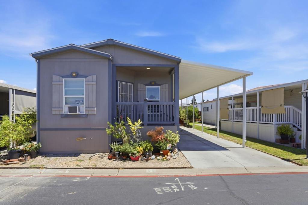 555 Umbarger Road 96, San Jose, CA 95111 — photo 1