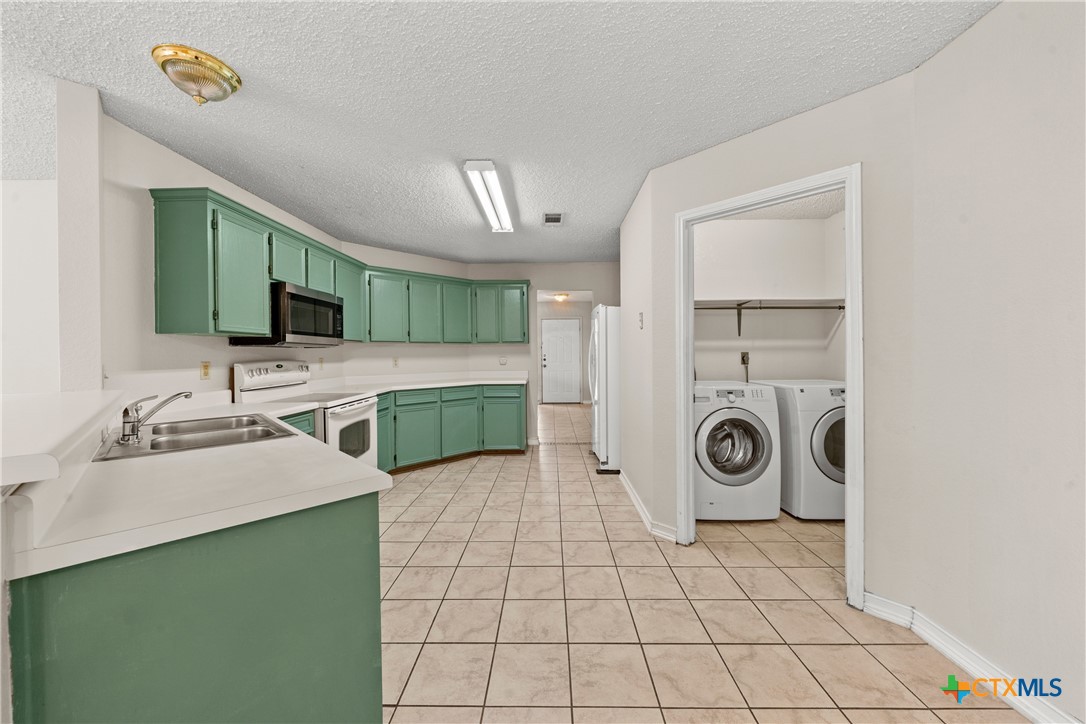513 Bond Street, Copperas Cove, TX 76522 — photo 1