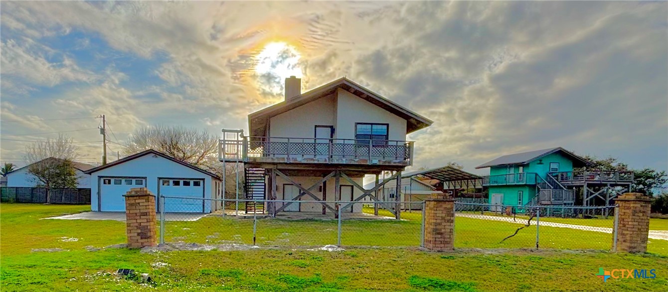 179 Easy Street, Port O'Connor, TX 77982 — photo 1