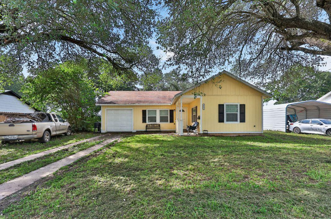 1002 Haley, Rockdale, TX 76567 — photo 1