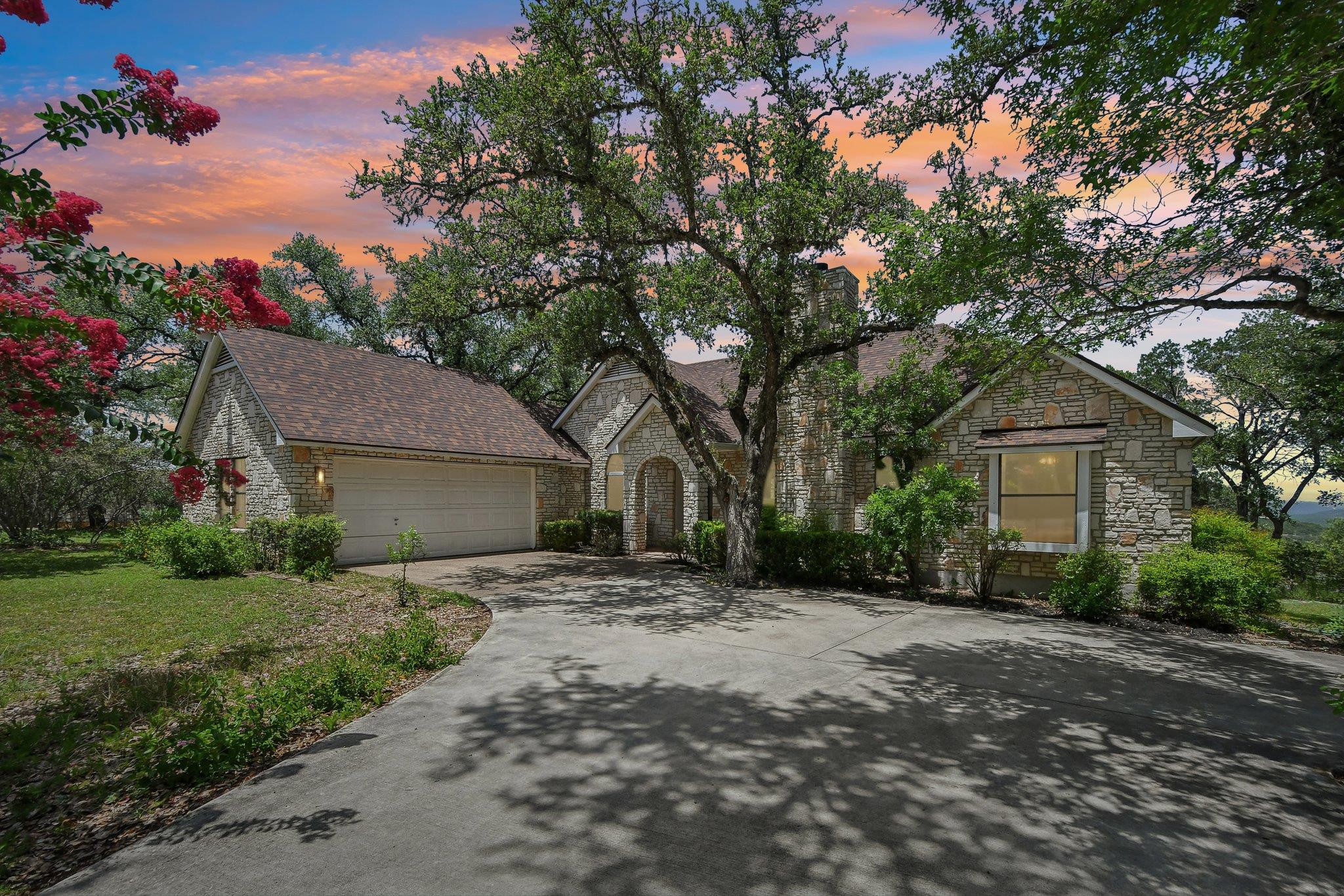 302 Mesa, Wimberley, TX 78676 — photo 1