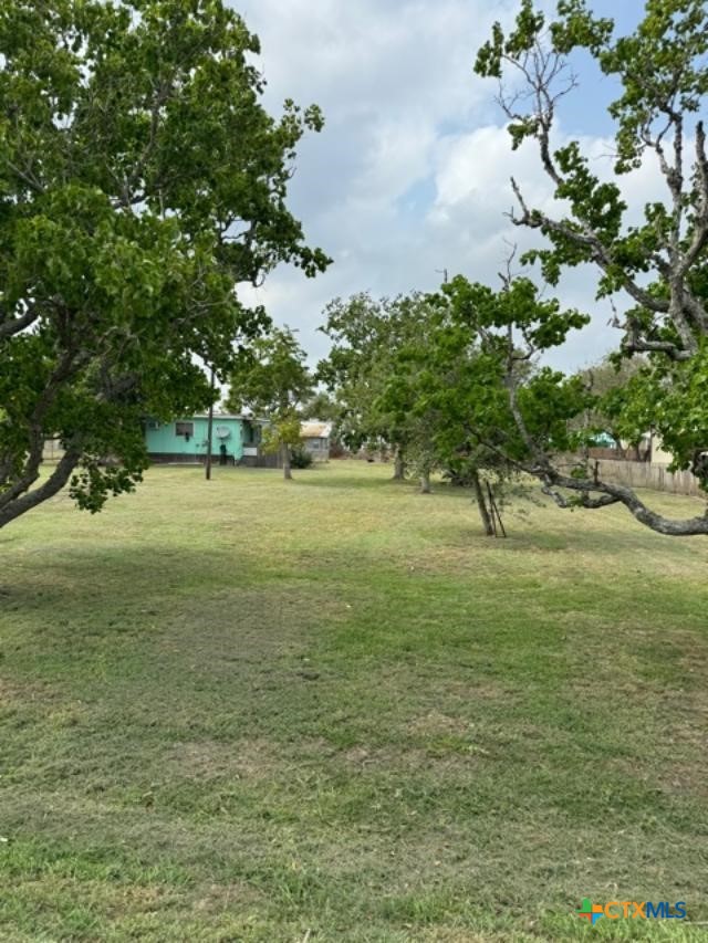 154 W Kruse Avenue, Port Lavaca, TX 77979 — photo 1