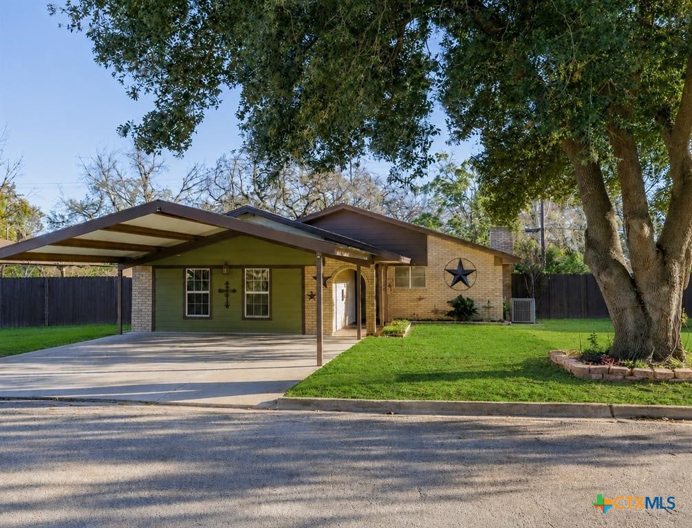 1603 Alcoa Avenue, Rockdale, TX 76567 — photo 1