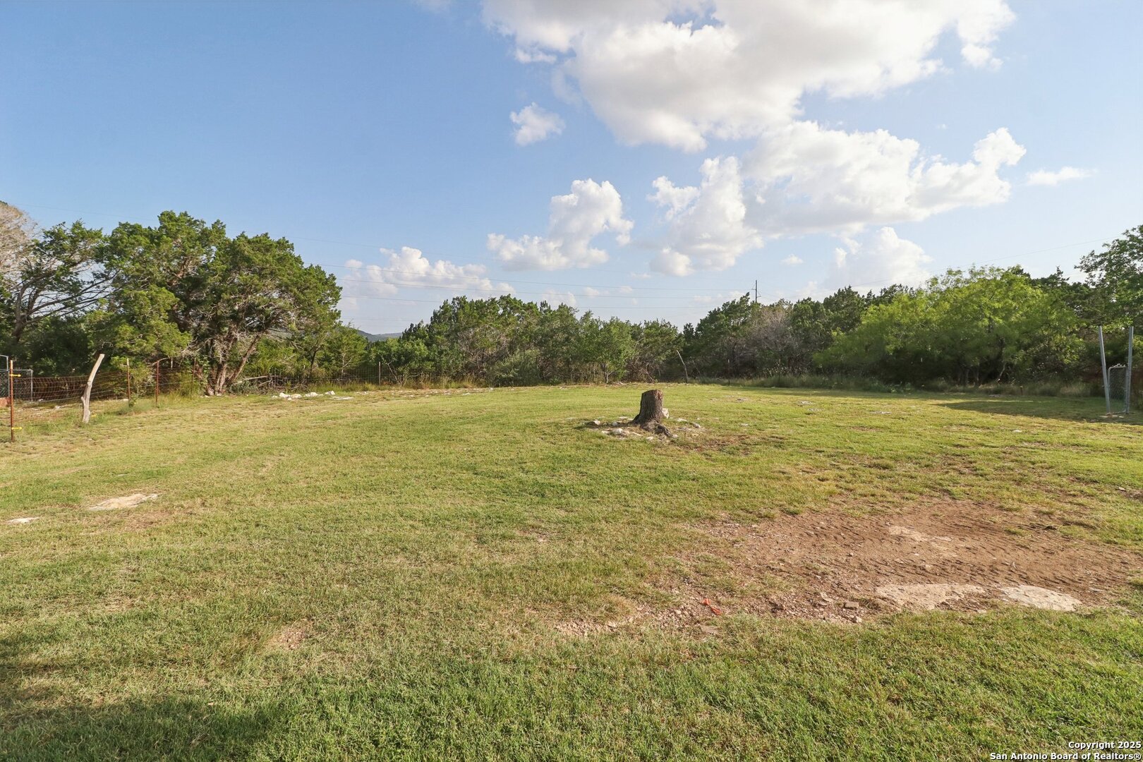160 DEER VIEW DR, ,  78063 — photo 1