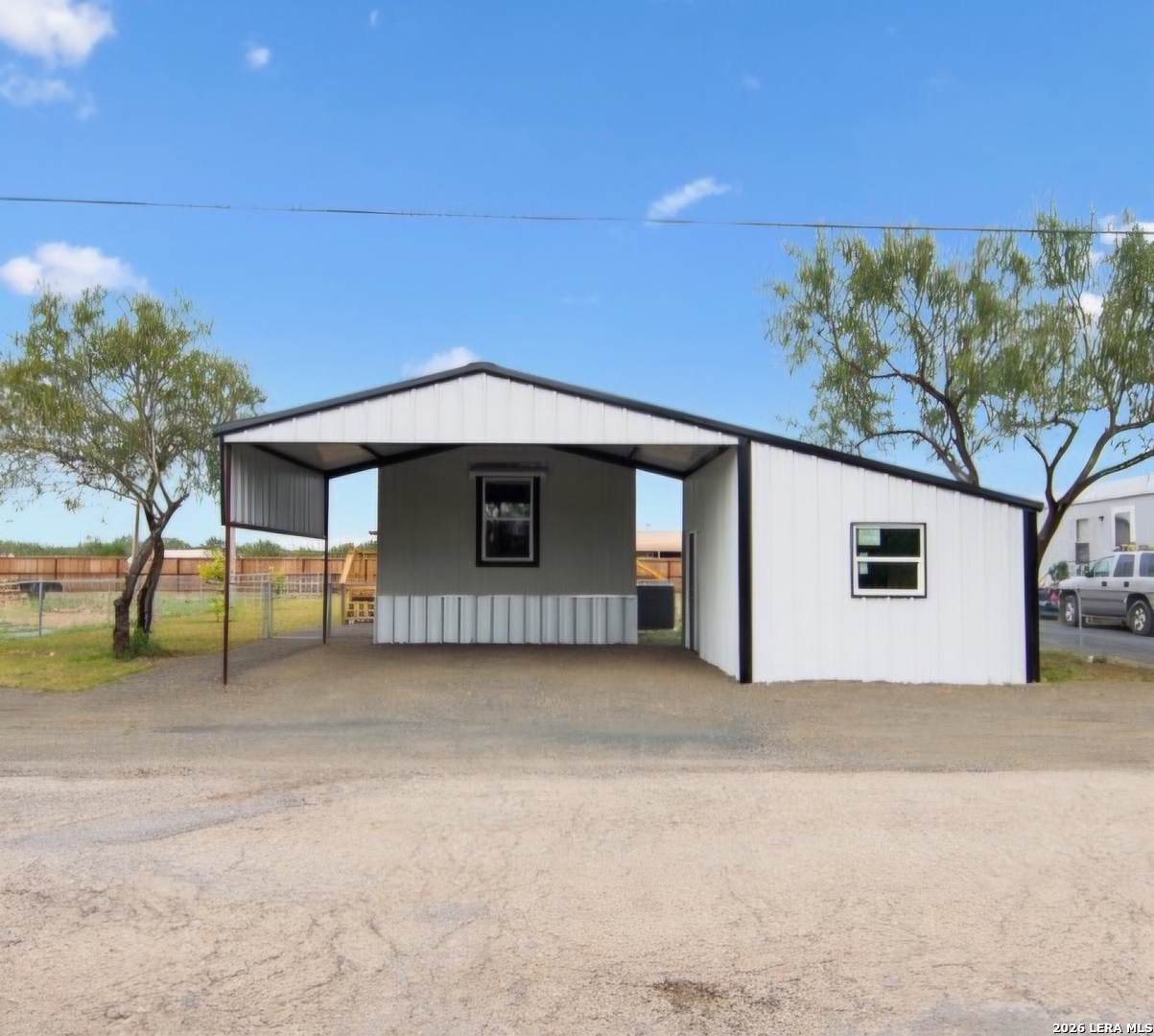 1824 UVALDE ESTATES DR, Uvalde, TX 78801 — photo 1
