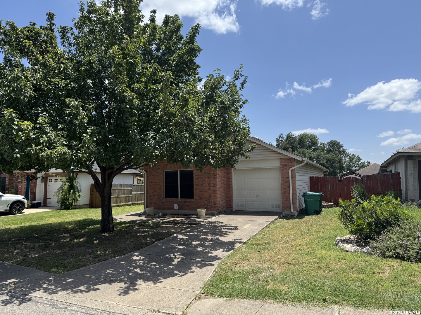 5407 CHAMPIONS HILL DR, San Antonio, TX 78233 — photo 1