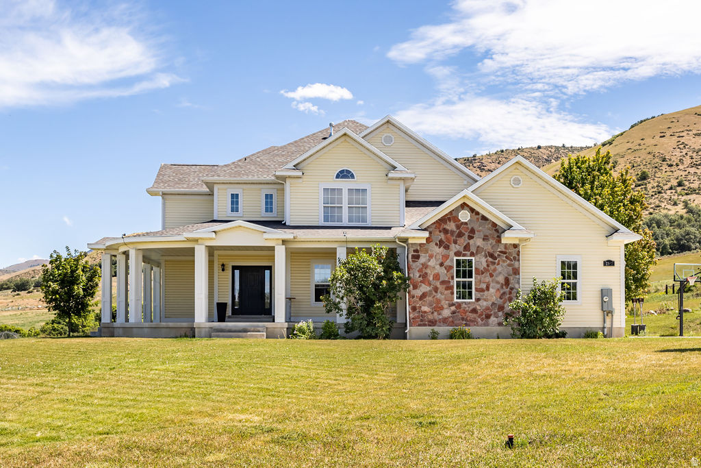2307  MAPLE LEAF DR