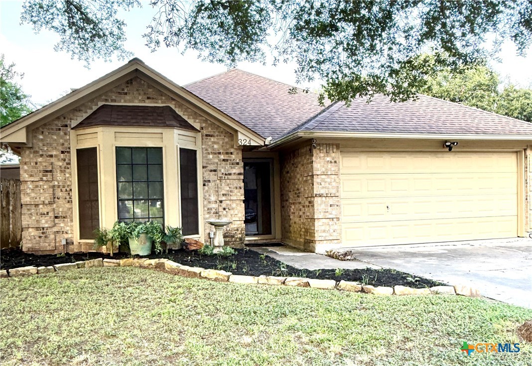324 Spur Drive, Victoria, TX 77904 — photo 1