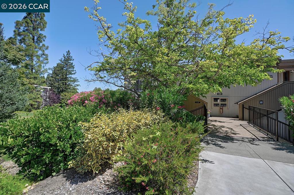 1109 Canyonwood Ct 1, Walnut Creek, CA 94595 — photo 1