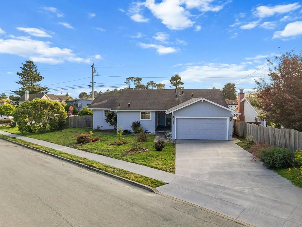 423 Montecito Avenue, El Granada, CA 94018 — photo 1