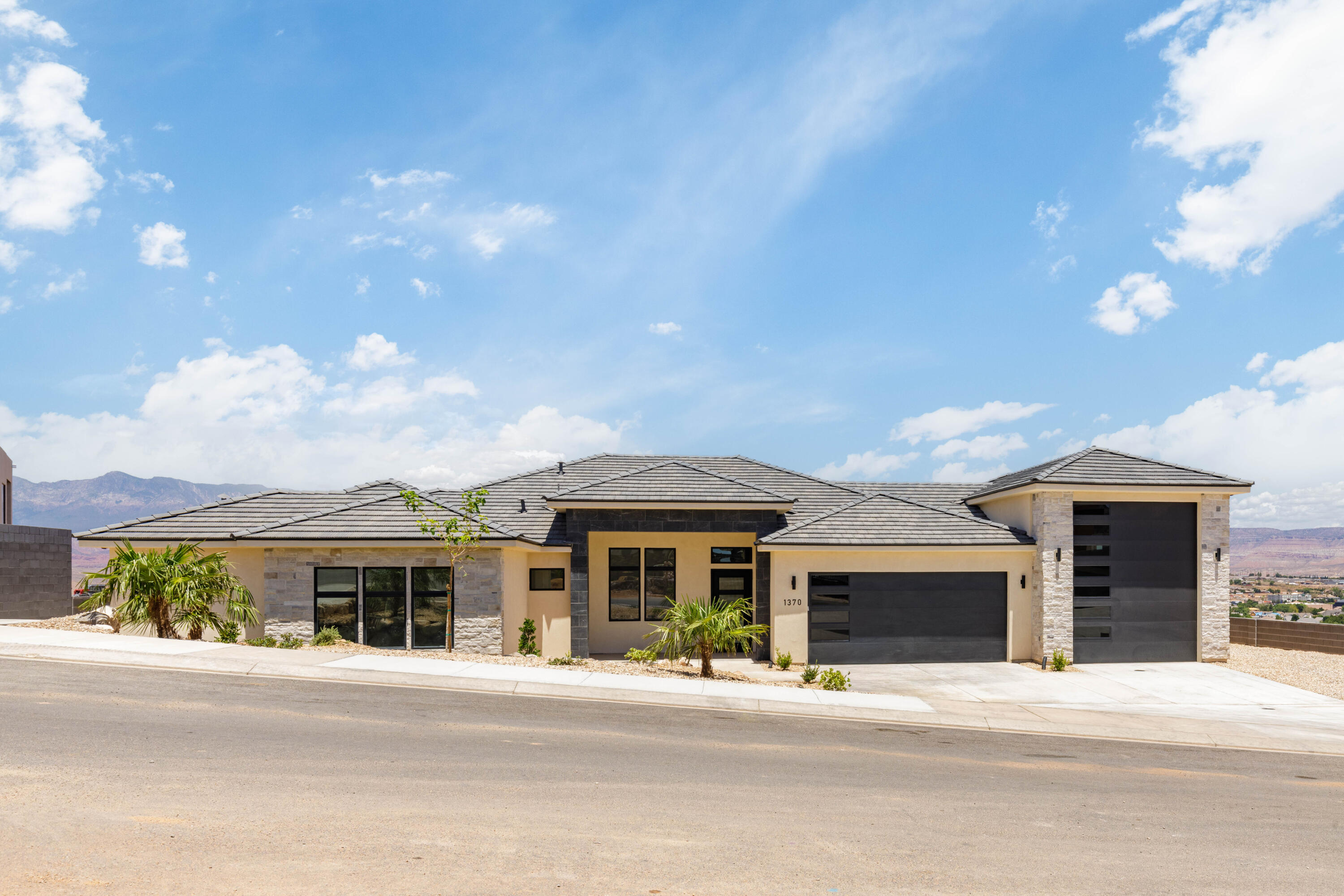 1370 W 800 S, Hurricane, UT 84737 — photo 1
