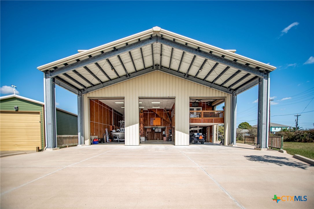 265 Coastal Oaks Loop, Port O'Connor, TX 77982 — photo 1