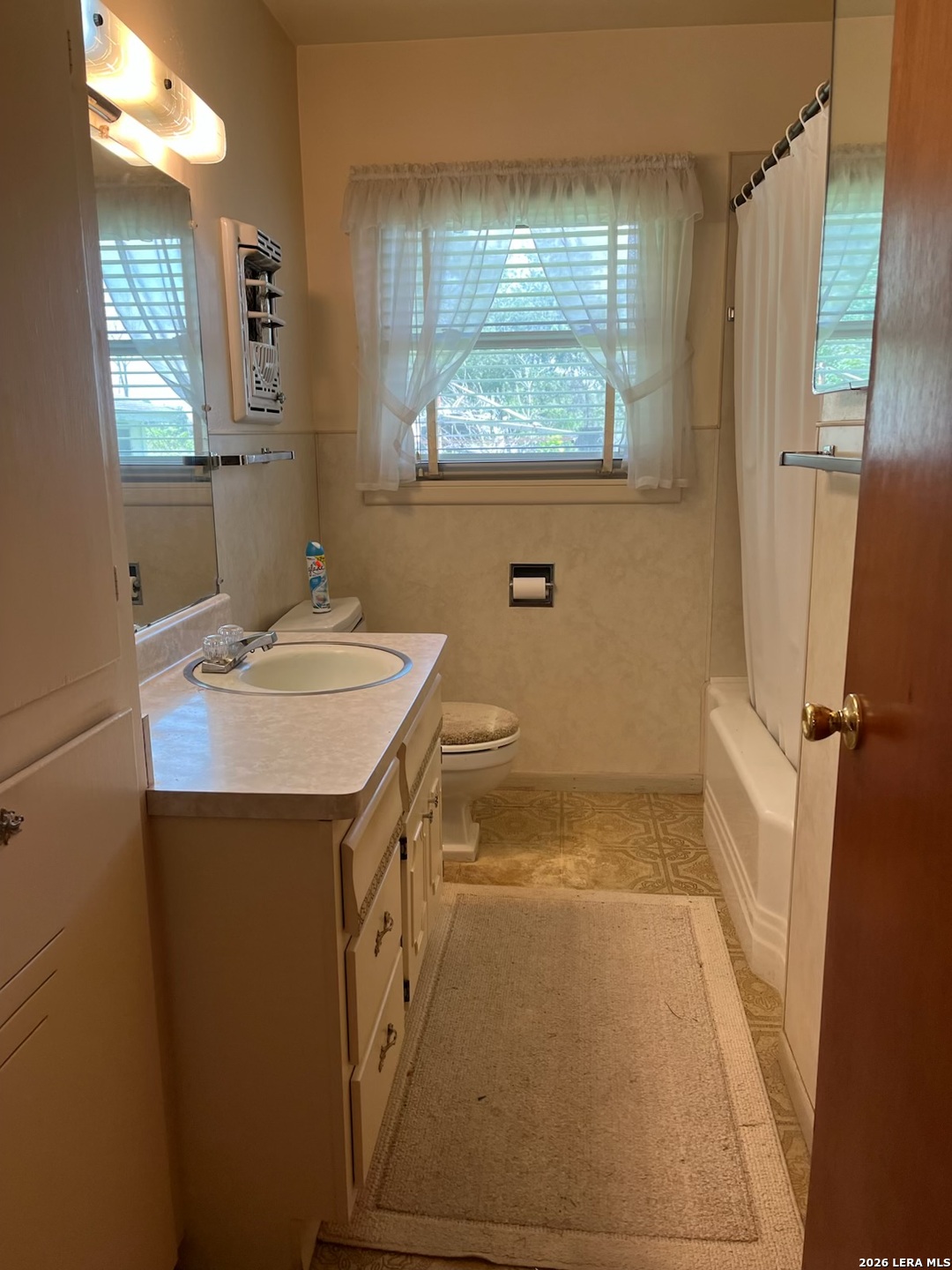 708 Sutton, , 78064 — photo 1