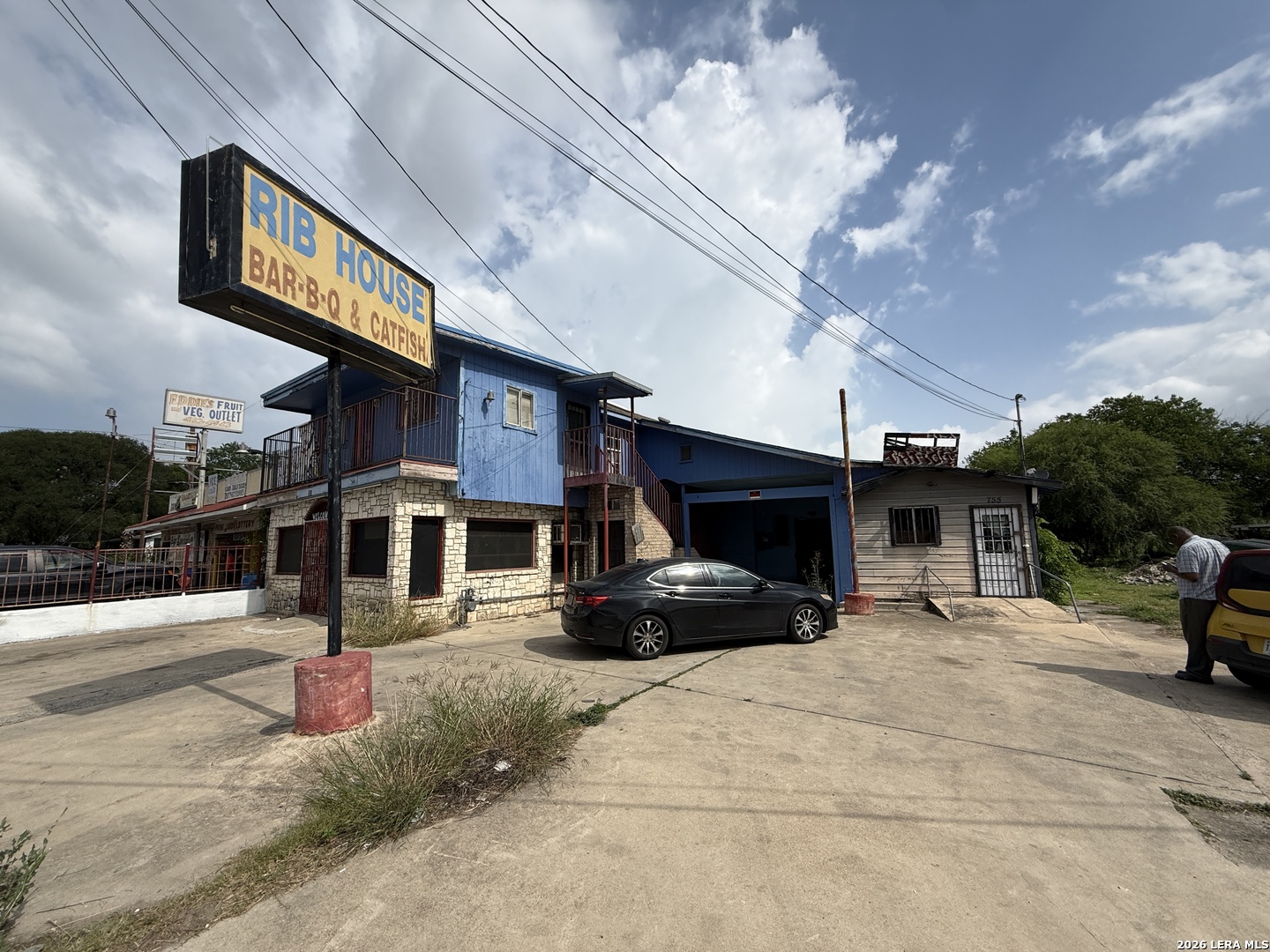 757 Historic Old Hwy 90, , 78237 — photo 1