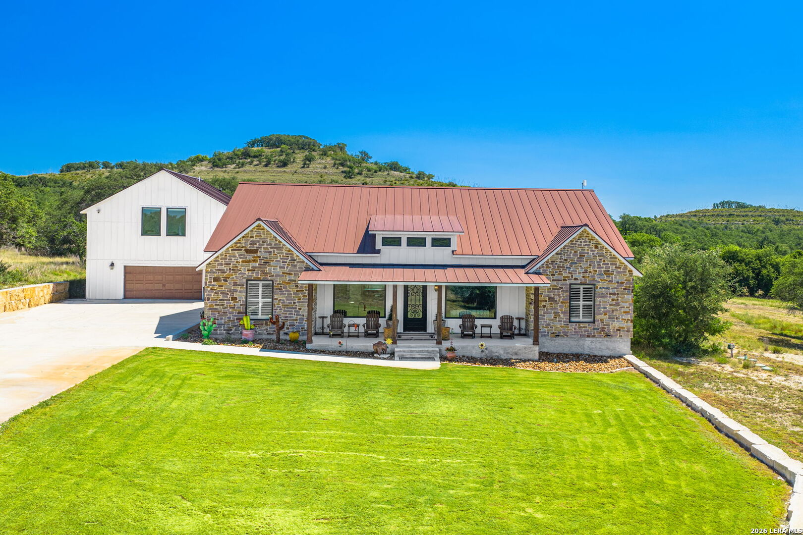 147 Gray Wolf, Blanco, TX 78606 — photo 1