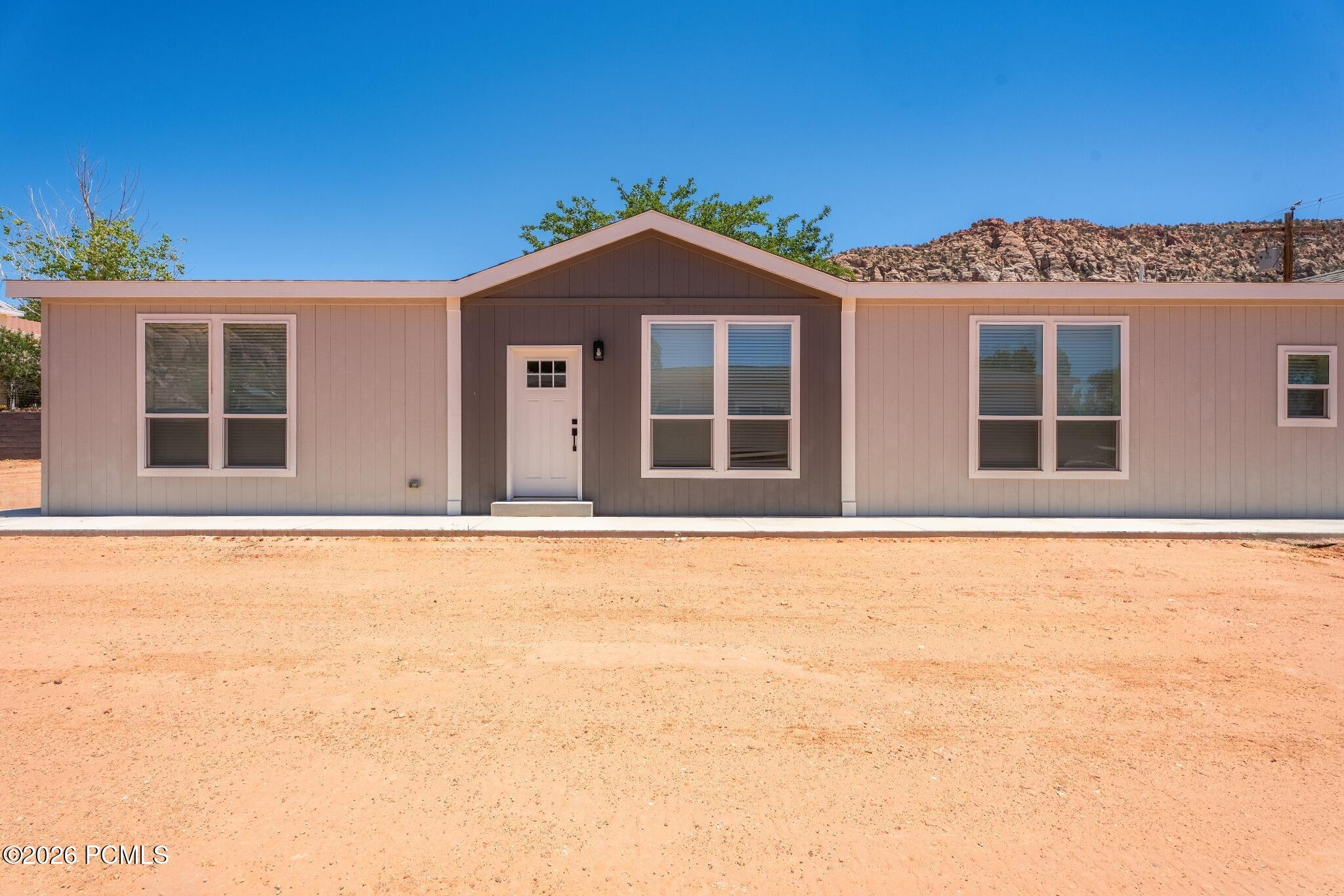 476 Jessop, Hildale, UT 84784 — photo 1