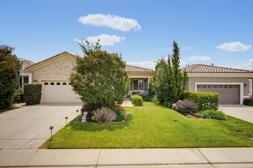 913 Avenal, Beaumont, CA 92223 — photo 1